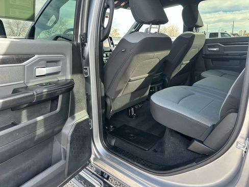 Used 2023 RAM 2500 Big Horn w/ Level 1 Equipment Group image 29