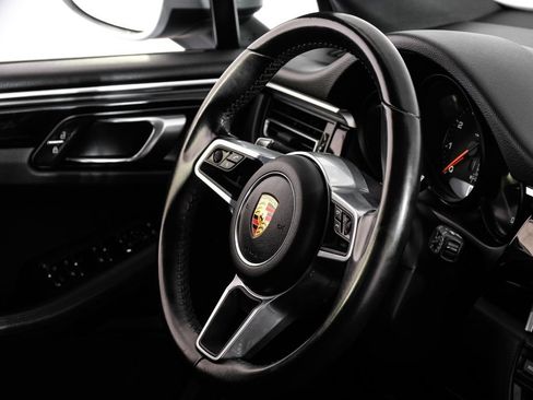 Used 2019 Porsche Macan w/ Premium Package AWD/4WD image 14