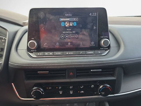 Used 2023 Nissan Rogue S AWD/4WD image 21