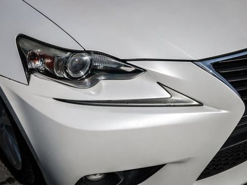 Used 2016 Lexus IS 200t RWD image 9
