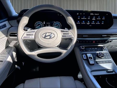 Used 2024 Hyundai Palisade Calligraphy AWD/4WD image 6