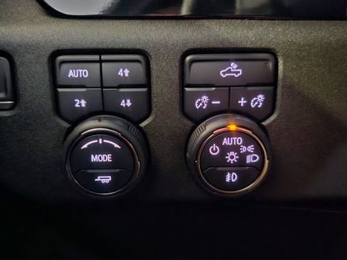 Used 2024 Chevrolet Silverado 1500 RST w/ Z71 Off-Road Package AWD/4WD image 35