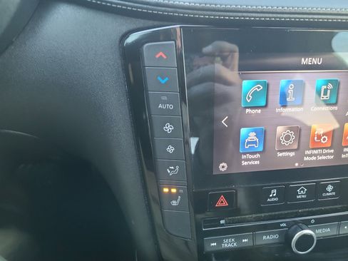 Used 2023 INFINITI QX55 Luxe w/ Cargo Package image 17