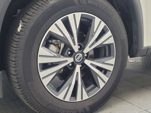 Used 2021 Nissan Rogue SV FWD image 31