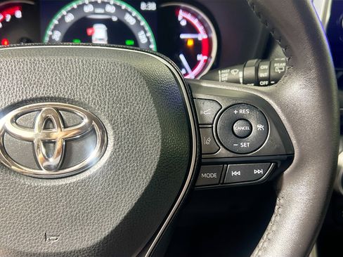 Used 2024 Toyota RAV4 XLE Premium FWD image 19