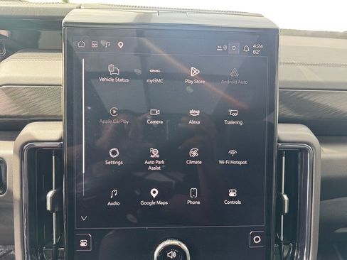 Used 2025 GMC Yukon XL AT4 w/ AT4 Premium Plus Package AWD/4WD image 27