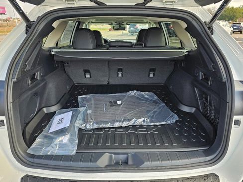 Certified 2025 Subaru Outback Limited w/ Popular Package #2 image 5