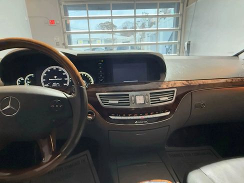 Used 2009 Mercedes-Benz S 550 4MATIC image 30