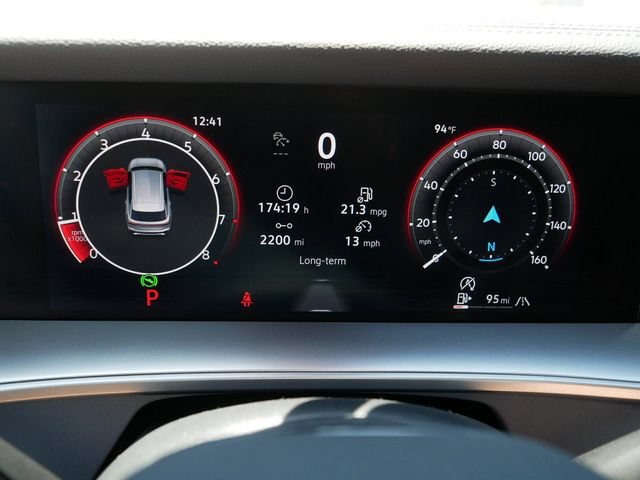 Certified 2025 Volkswagen Tiguan SE AWD/4WD image 24