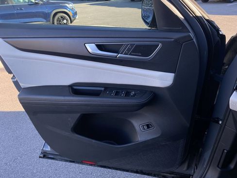 Used 2024 Volkswagen Atlas Cross Sport SEL Premium R-Line image 20