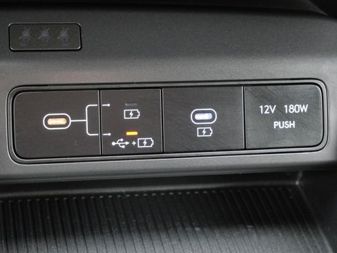 Certified 2024 Hyundai Kona SEL image 29