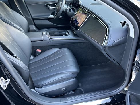 Certified 2025 Mercedes-Benz E 350 4MATIC Sedan image 50