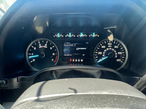 Used 2019 Ford F150 XLT w/ Equipment Group 302A Luxury AWD/4WD image 16