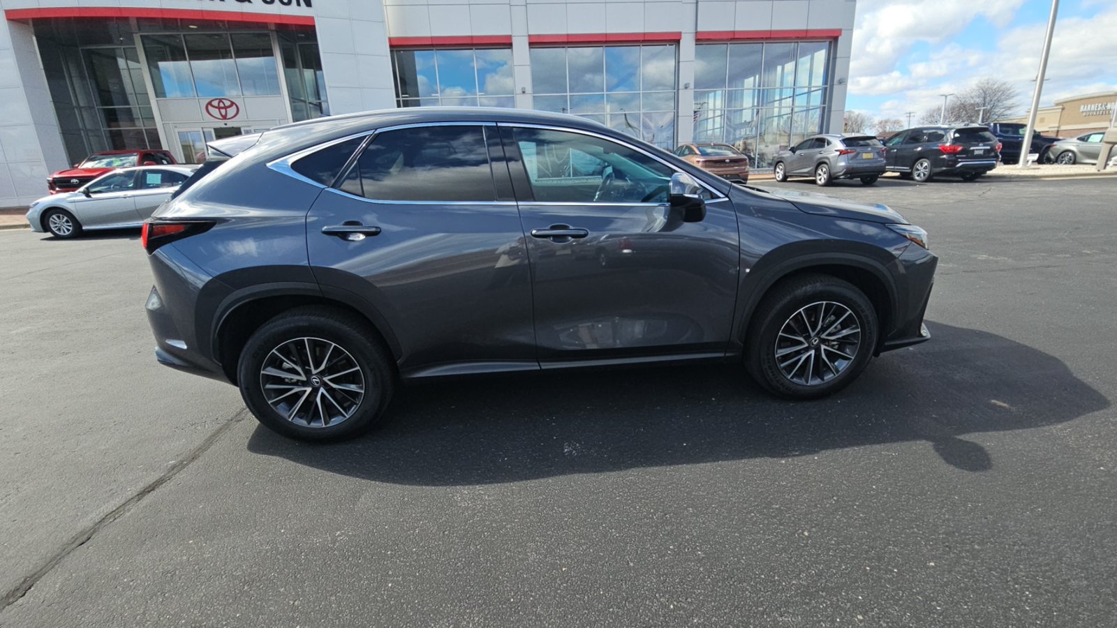 Used 2023 Lexus NX 350 AWD image 2