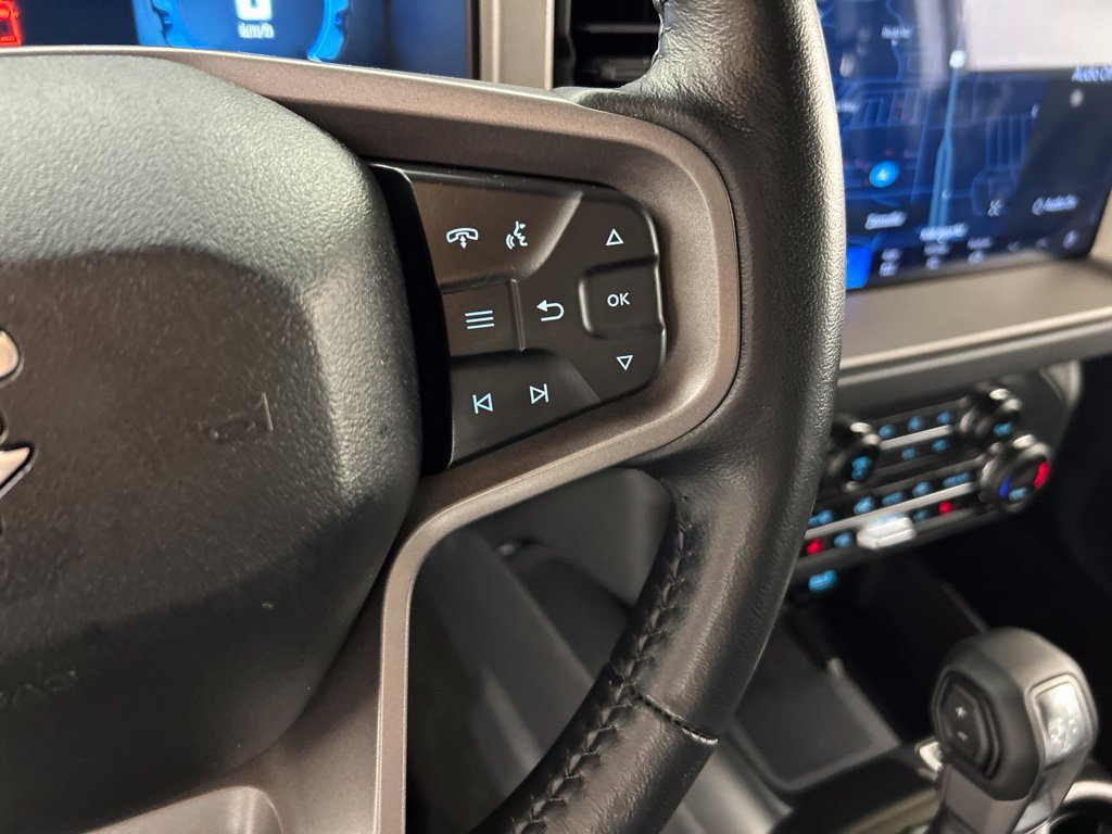 Used 2025 Ford Bronco Outer Banks AWD/4WD image 11