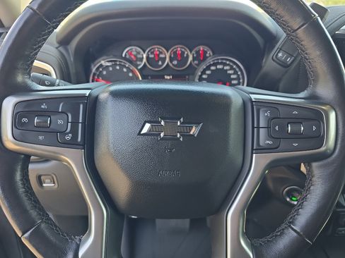 Certified 2021 Chevrolet Silverado 1500 RST w/ Z71 Off-Road Package AWD/4WD image 24