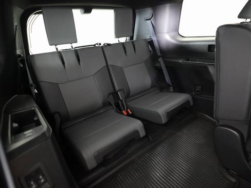 Used 2025 Lexus GX 550 image 12