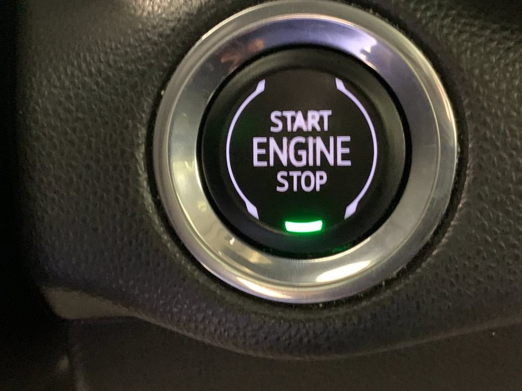 Used 2023 Buick Envision Avenir FWD image 17