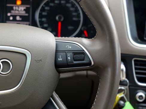 Used 2016 Audi Q5 2.0T Premium image 41