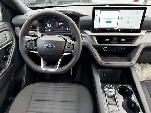 New 2026 Ford Explorer ST-Line image 12