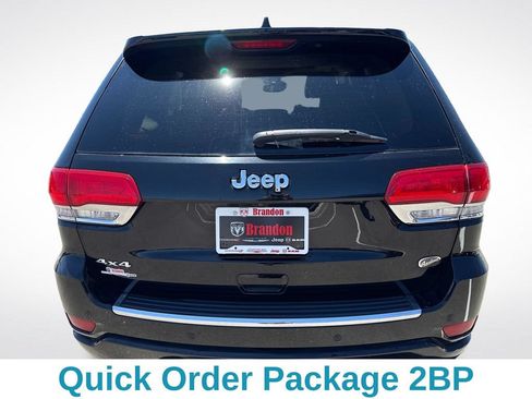 Used 2020 Jeep Grand Cherokee Overland AWD/4WD image 4