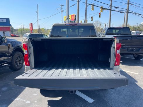 Used 2022 Chevrolet Silverado 1500 ZR2 w/ Technology Package image 13