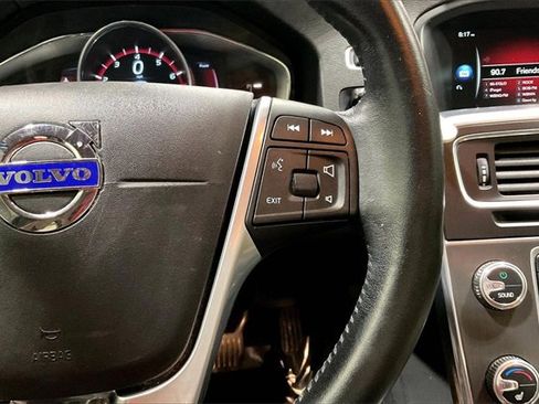 Used 2016 Volvo S60 T5 Premier image 19