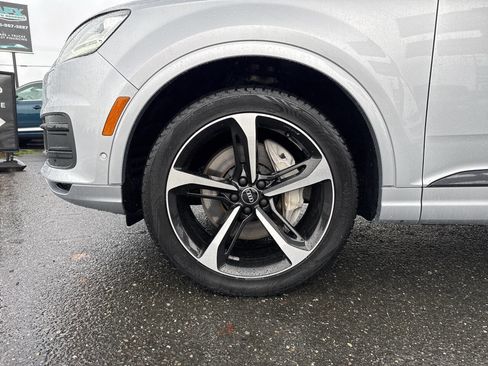 Used 2019 Audi Q7 3.0T Prestige w/ Prestige Package image 2