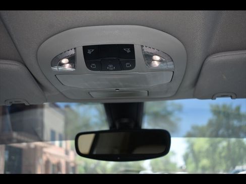 Used 2021 Chrysler Voyager Lxi FWD image 32