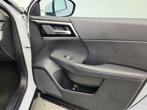 Used 2024 Mitsubishi Outlander Ralliart image 28