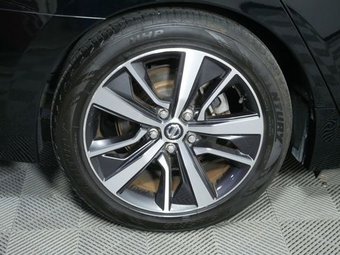 Used 2020 Nissan Maxima 3.5 S w/ Floor Mat Group FWD image 11