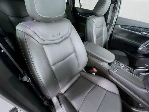 Used 2024 Cadillac XT6 Premium Luxury w/ Technology Package image 31