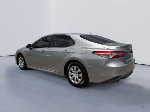 Used 2019 Toyota Camry LE w/ Sunroof Package FWD image 5