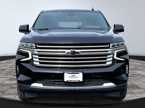 Used 2021 Chevrolet Suburban High Country AWD/4WD image 3