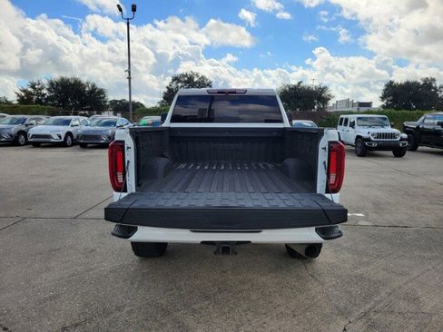 Used 2022 GMC Sierra 2500 AT4 w/ AT4 Preferred Package image 7