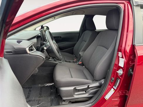 Used 2023 Toyota Corolla LE FWD image 6