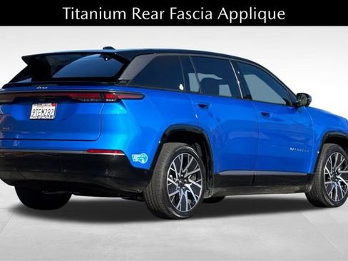 Used 2025 Jeep Wagoneer S Limited image 4