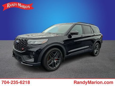 Used 2025 Ford Explorer ST AWD/4WD image 1