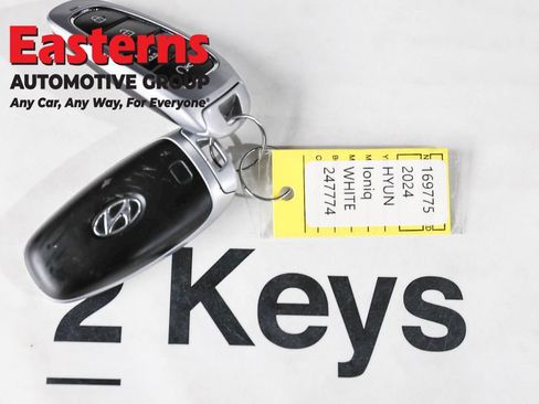 Used 2024 Hyundai Ioniq 5 SE RWD image 24