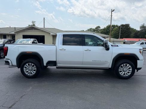 Used 2022 GMC Sierra 2500 Denali w/ Denali Ultimate Package AWD/4WD image 4