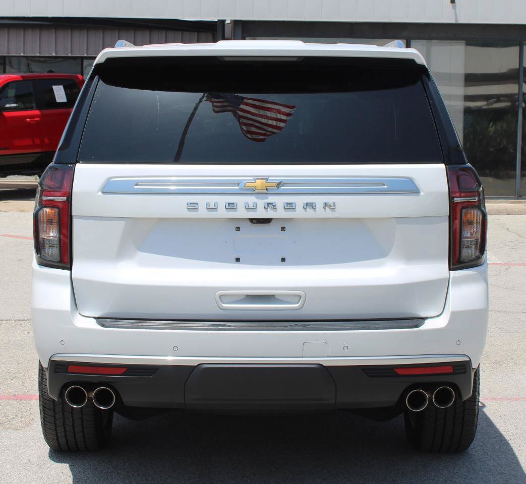 Used 2022 Chevrolet Suburban High Country AWD/4WD image 5