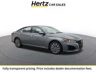 Used 2025 Nissan Altima 2.5 SV FWD video 1