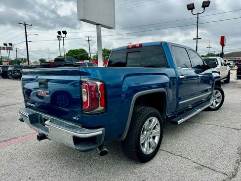 Used 2018 GMC Sierra 1500 SLT AWD/4WD image 3