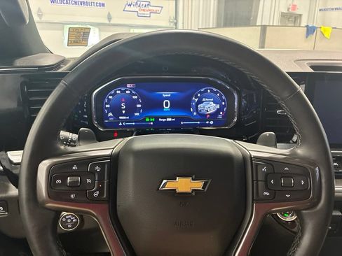 Used 2025 Chevrolet Silverado 1500 High Country w/ Technology Package AWD/4WD image 24
