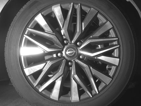 Used 2025 Nissan Altima 2.5 SV image 13