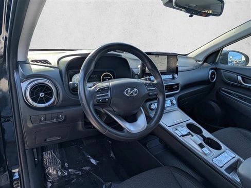 Used 2023 Hyundai Kona SEL image 10