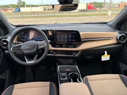 New 2026 Chevrolet Equinox ACTIV FWD image 13
