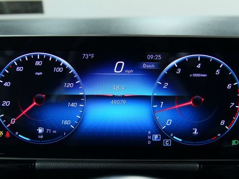 Certified 2021 Mercedes-Benz GLA 250 image 13