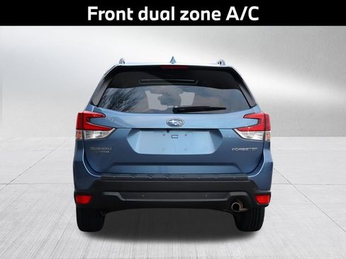 Used 2022 Subaru Forester Limited image 7