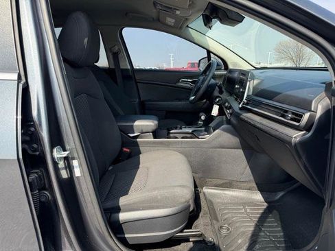 Used 2023 Kia Sportage LX image 37